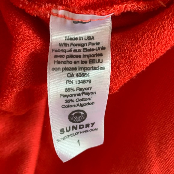 Sundry Raglan sleeve Heart print Sweatshirt Cherry - Picture 7 of 13